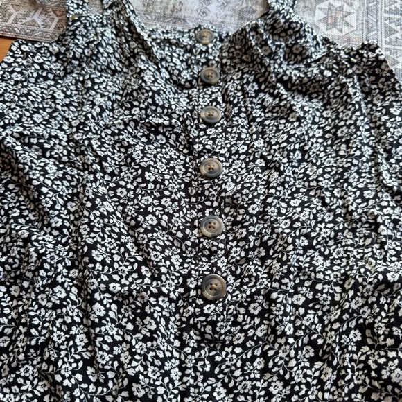 Floral Button-Down Dress Romper - Picture 2 of 7